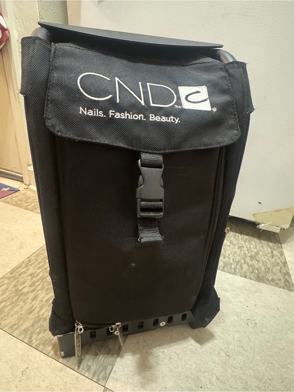 CND Black Rolling Travel Salon Bag